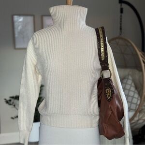 Aritzia Wilfred Montpellier 100% Merino
Wool Turtleneck Sweater | Size 2XS